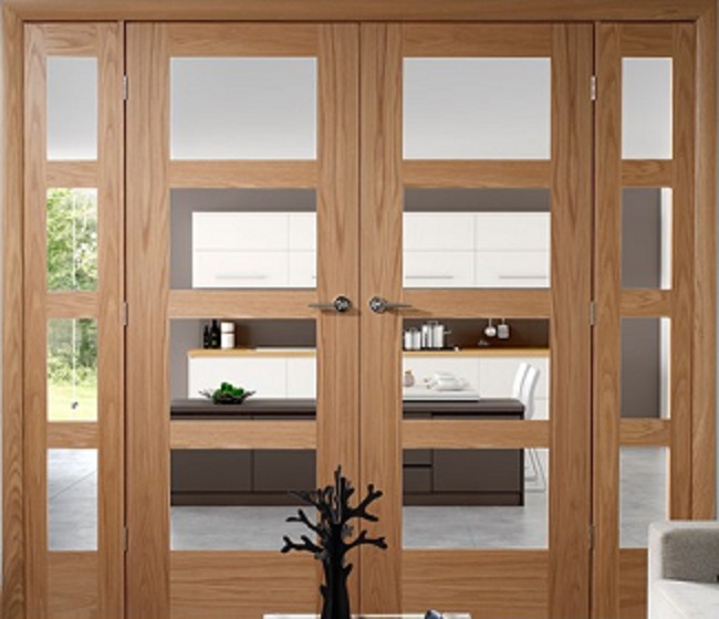 Easi-Frame with Oak Shaker 4 Panel (CLEAR GLASS) Doors and Side Panels - XL