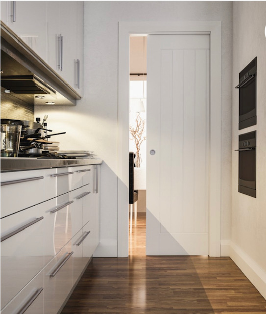 Single Door Kit + Handle & Doorjamb 100mm White Doorjamb + Satin Chrome Finish Hardware